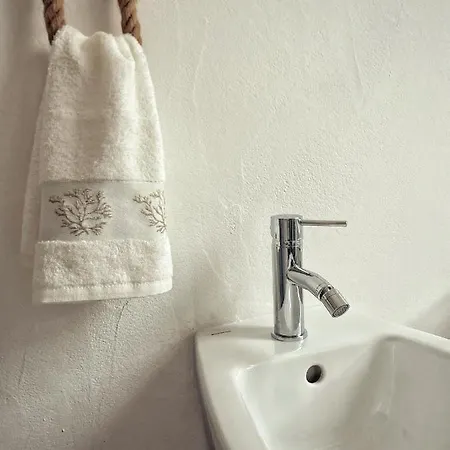 Del Conte Di Capo Testa